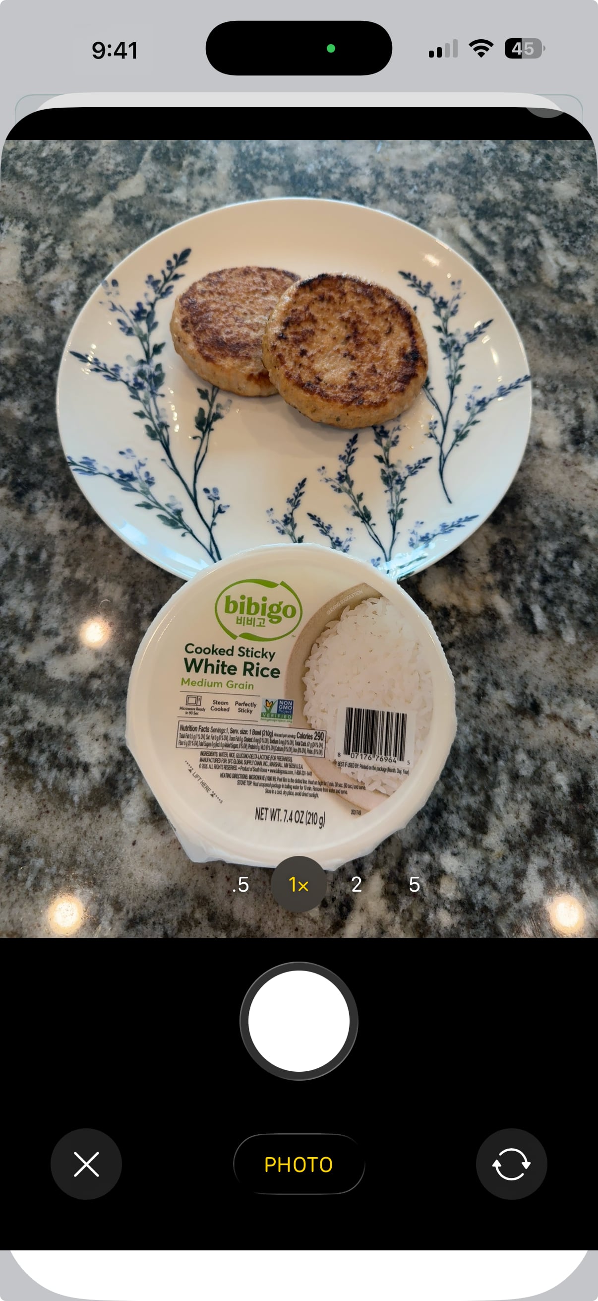 Pono Nutrition Tracker screenshot: AI meal photo capture